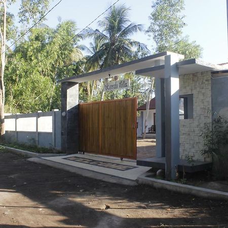 Kondo Villa Labuhan Pandan エクステリア 写真