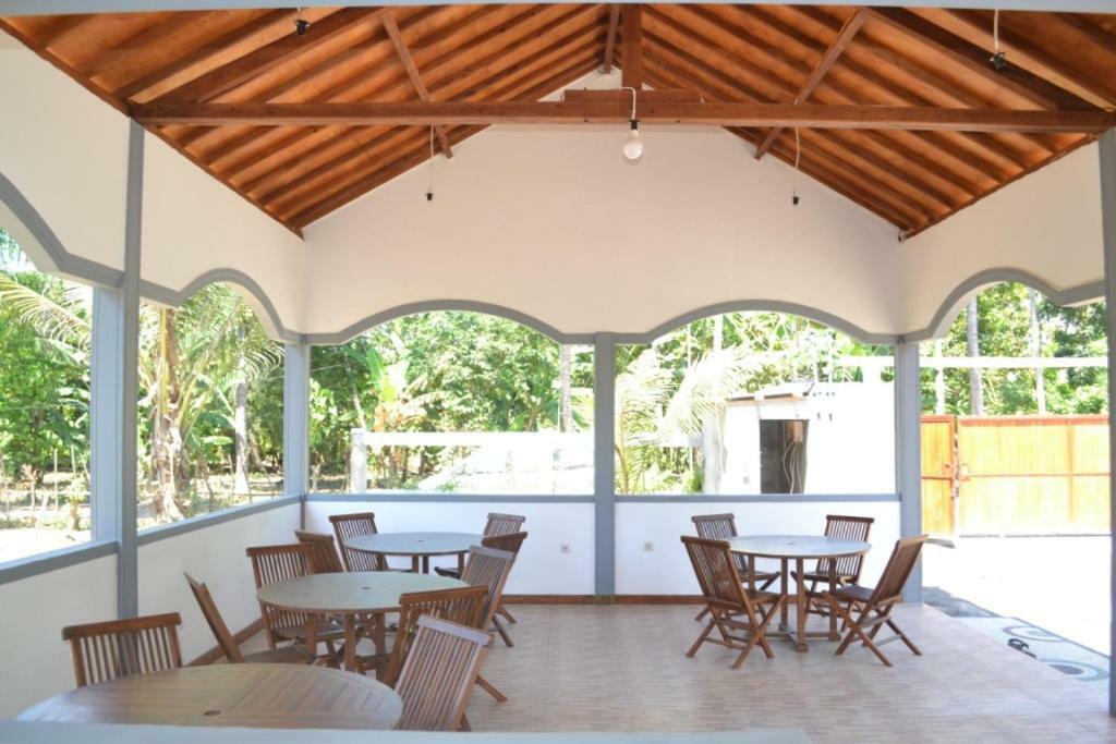 Kondo Villa Labuhan Pandan エクステリア 写真