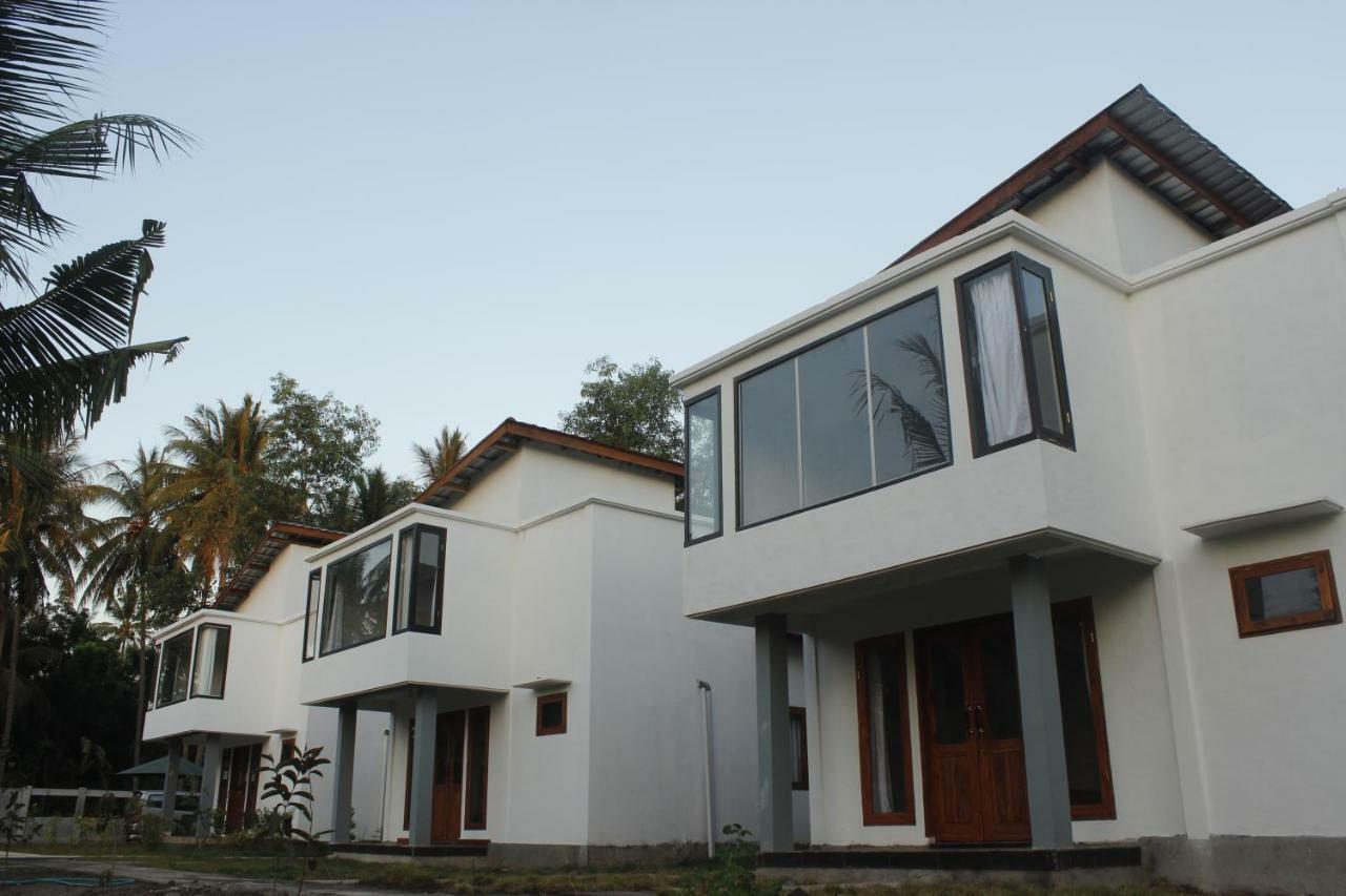 Kondo Villa Labuhan Pandan エクステリア 写真